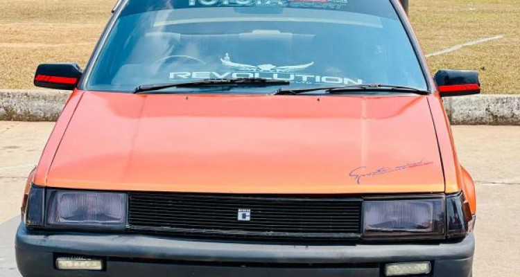 TOYOTA COROLLA AE80 1983