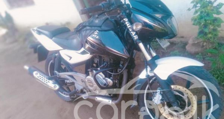 BAJAJ PULSAR 180 2015