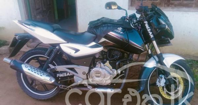 BAJAJ PULSAR 180 2015