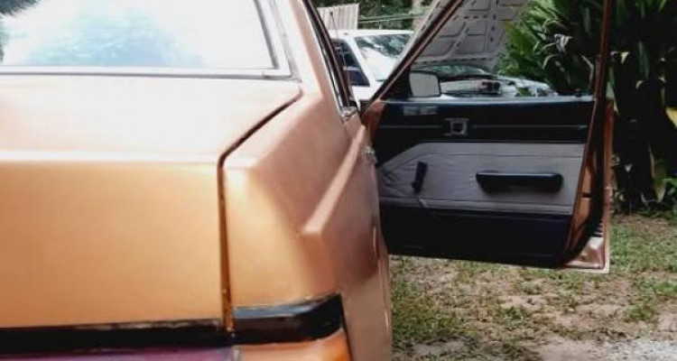 TOYOTA CARINA 1986
