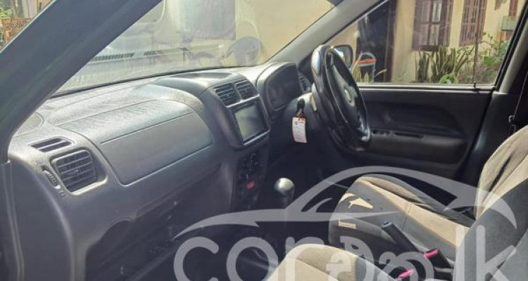 SUZUKI SWIFT 2004