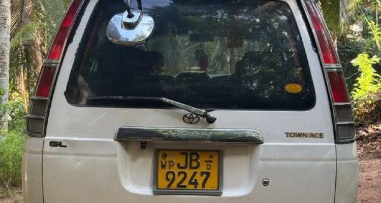 TOYOTA TOWNACE KR42 1999