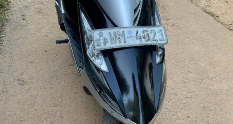 TVS SCOOTY STREAK 2011