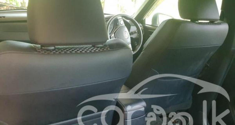 TOYOTA COROLLA AXIO 2017