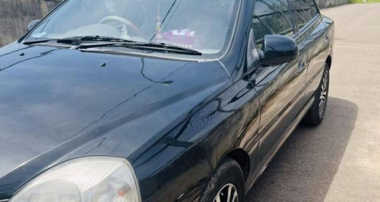 KIA RIO 2004