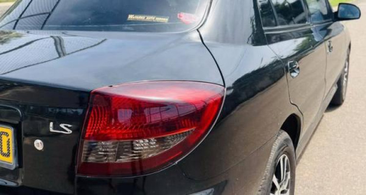 KIA RIO 2004