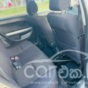 TOYOTA IST 2004