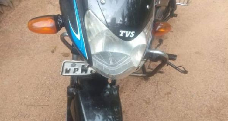 TVS METRO 2010