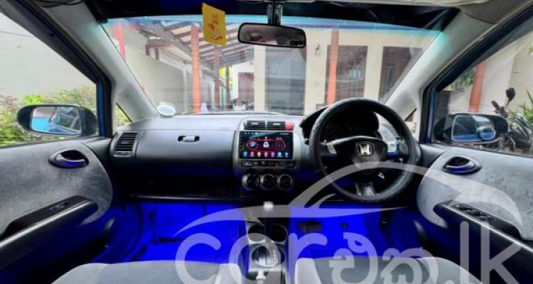 HONDA FIT GD1 2002