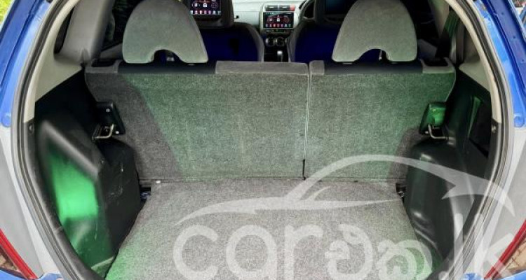 HONDA FIT GD1 2002