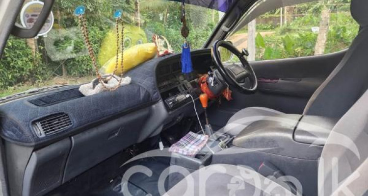 TOYOTA DOLPHIN 1994