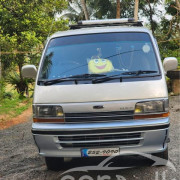 TOYOTA DOLPHIN 1994