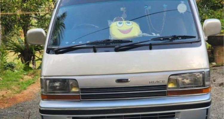 TOYOTA DOLPHIN 1994