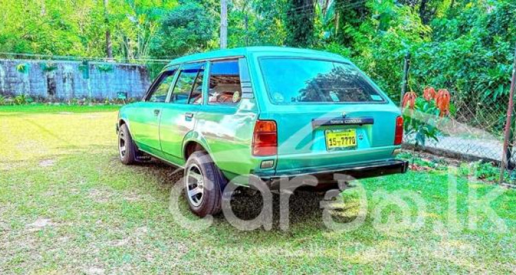 TOYOTA COROLLA DX WAGON KE72 1985