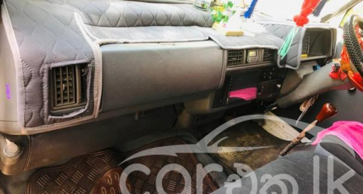 MAZDA BROWNY 1991