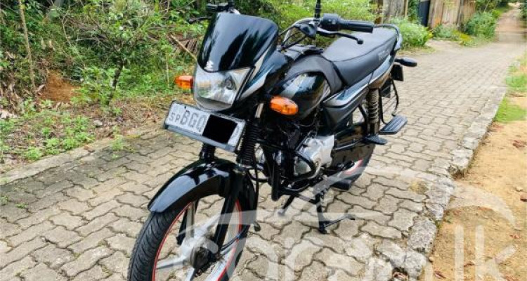 BAJAJ PLATINA 2017