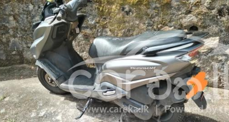 SUZUKI BURGMAN 2019