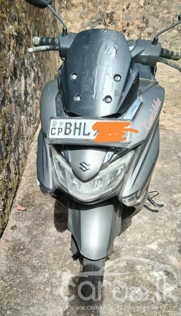 SUZUKI BURGMAN 2019
