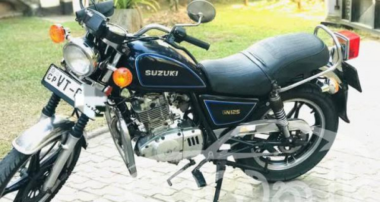SUZUKI GN125 2007