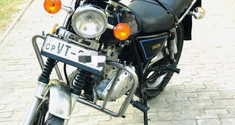 SUZUKI GN125 2007