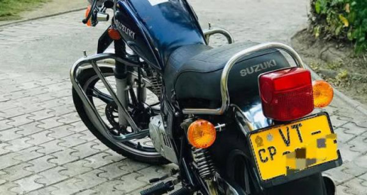 SUZUKI GN125 2007