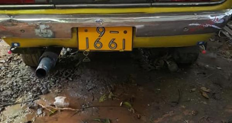 NISSAN SUNNY B211 1975