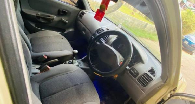HYUNDAI ACCENT 2000
