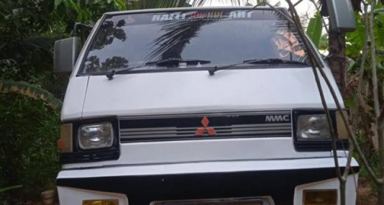 MITSUBISHI L300 1985