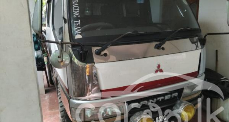 MITSUBISHI CANTER CREW CAB 1986