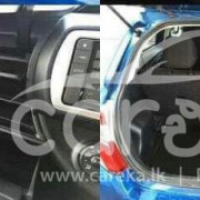 TOYOTA VITZ 2015