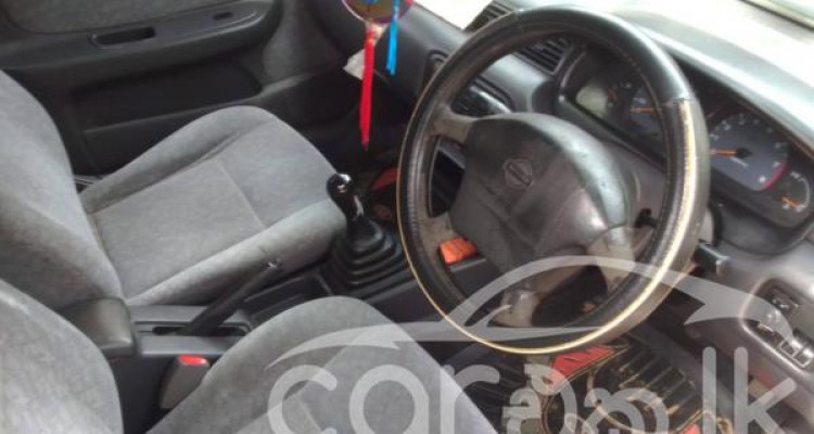 NISSAN SUNNY 1996