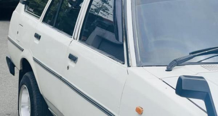 TOYOTA COROLLA DX WAGON 1984