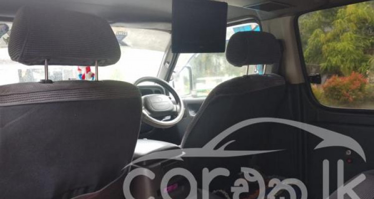 TOYOTA HIACE 1998