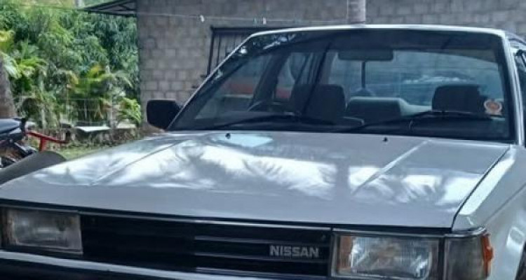 NISSAN BLUEBIRD 1988
