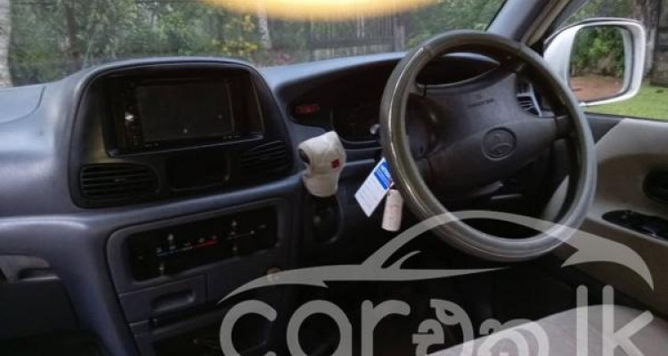 TOYOTA NOAH CR42 2000