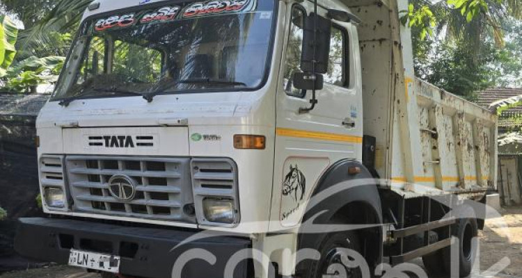 TATA 1618 2017