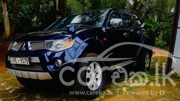 MITSUBISHI L200 2009