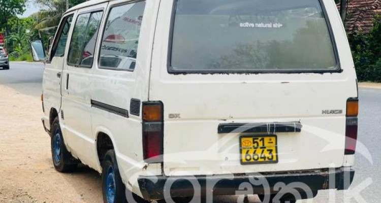 TOYOTA HIACE 1987