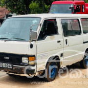 TOYOTA HIACE 1987