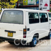 TOYOTA HIACE 1987