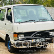 TOYOTA HIACE 1987