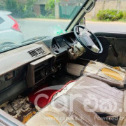 TOYOTA HIACE 1987