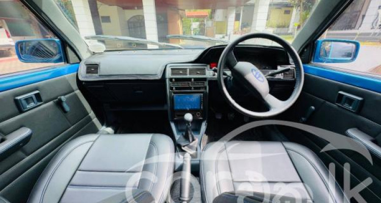 TOYOTA COROLLA 1990
