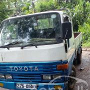 TOYOTA DYNA 1993