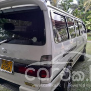 TOYOTA HIACE 1998