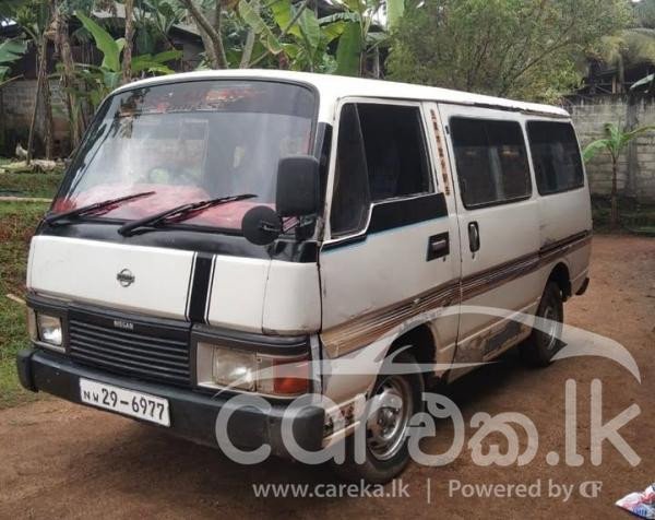 NISSAN CARAVAN 1981