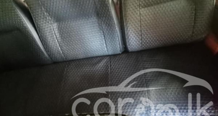 NISSAN VANETTE 1989