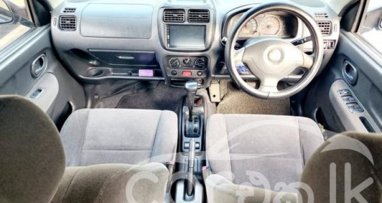 SUZUKI SWIFT 2004