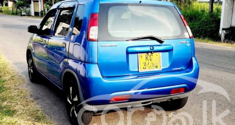SUZUKI SWIFT 2004