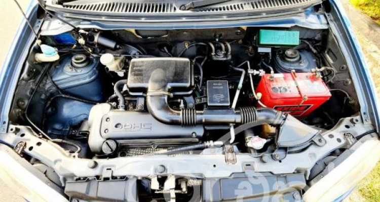 SUZUKI SWIFT 2004